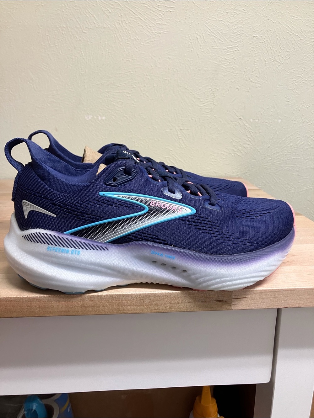Brooks women’s Glycerin GTS 22